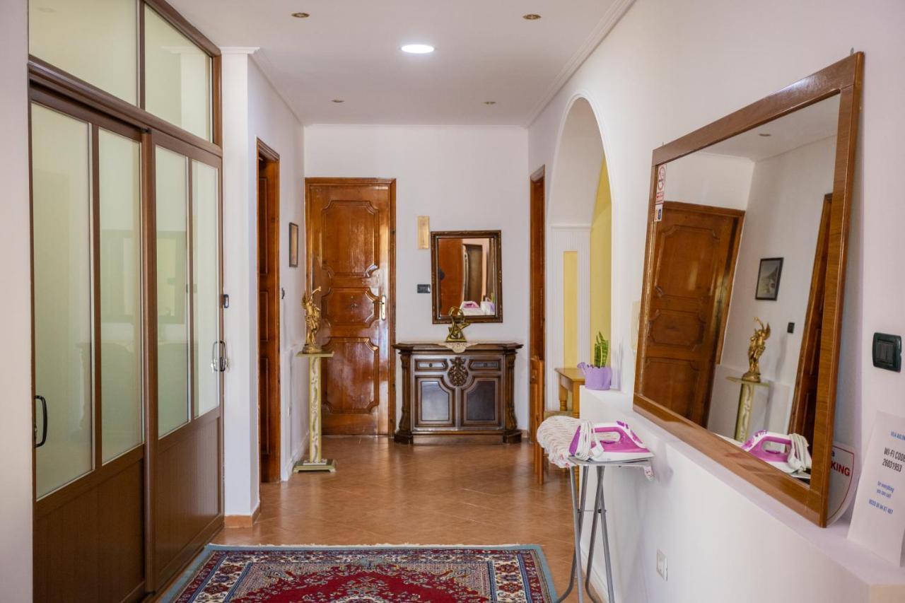 Vila Aulona Vlorë Esterno foto