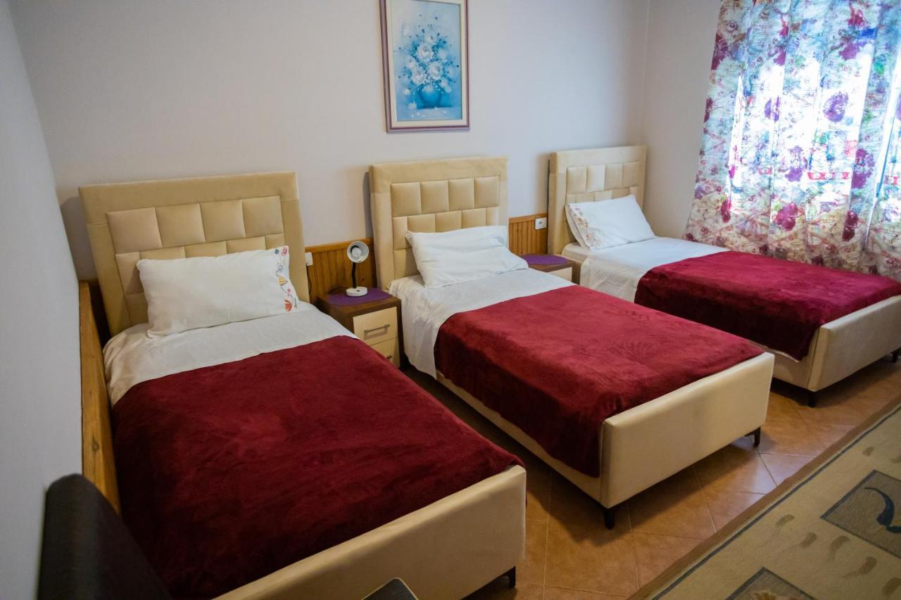 Vila Aulona Vlorë Esterno foto
